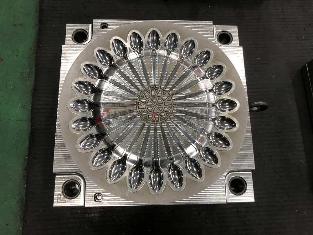 Plastic spoon mold thickness.