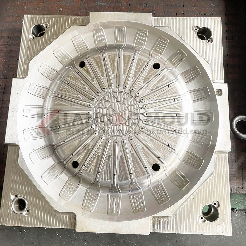 Plastic injection cutlery  mold manufacturer